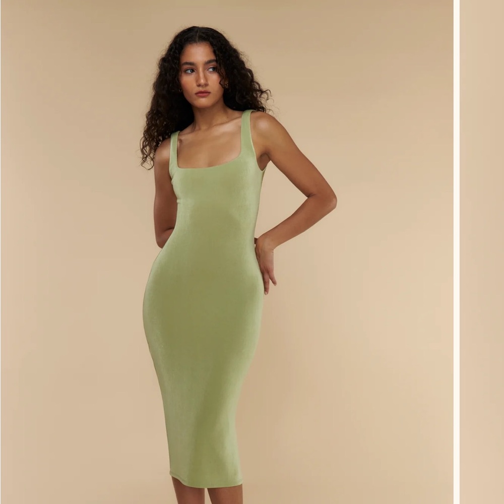 Sleek Sage Square-Neck Midi Dress